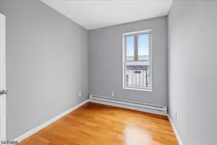 422 18th Ave, Newark, NJ 07108 - Photo 22