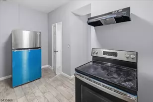 422 18th Ave, Newark, NJ 07108 - Photo 8