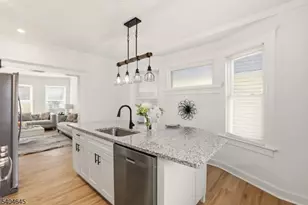 207 Brighton Ave, East Orange, NJ 07017 - Photo 8