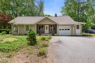 13 Island Trail, West Milford, NJ 07421 - Photo 4