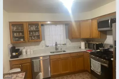 120 Seymour Ave, Newark, NJ 07108 - Photo 16