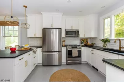 85 Hawthorne Ave, Glen Ridge, NJ 07028 - Photo 22