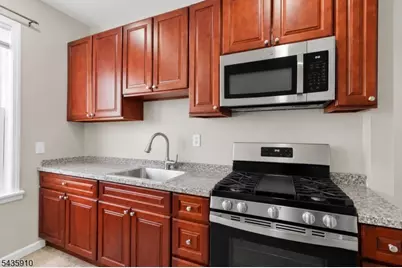 72 Seymour Ave #3, Newark, NJ 07108 - Photo 8