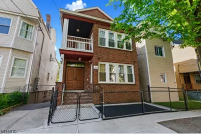 72 Seymour Ave #3, Newark, NJ 07108 - Photo 2