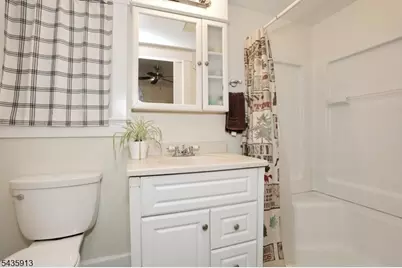 121 Wilmuth St, Mahwah Twp., NJ 07430 - Photo 18