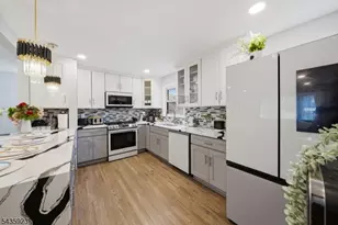 501 E 2nd Ave, Roselle, NJ 07203 - Photo 4
