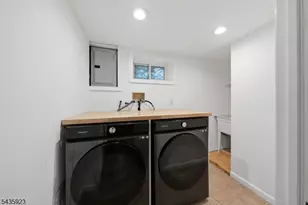 501 E 2nd Ave, Roselle, NJ 07203 - Photo 12