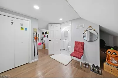 501 E 2nd Ave, Roselle, NJ 07203 - Photo 8