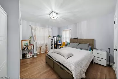 501 E 2nd Ave, Roselle, NJ 07203 - Photo 10
