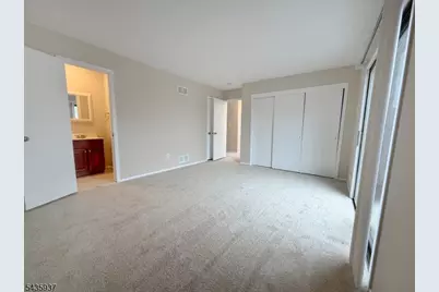 58 Kensington Ct #58, Washington Township, NJ 07840 - Photo 14