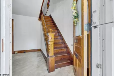 157 Bullman St, Phillipsburg, NJ 08865 - Photo 2