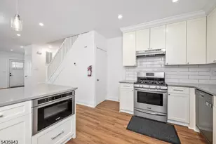 12 Russell Pl, Summit, NJ 07901 - Photo 8