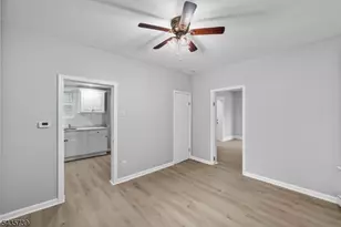 318 N 7th St, Newark, NJ 07107 - Photo 6
