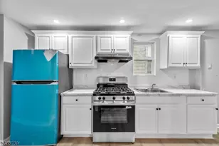 318 N 7th St, Newark, NJ 07107 - Photo 10