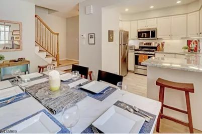 38 Park St 2-D, Florham Park, NJ 07932 - Photo 4
