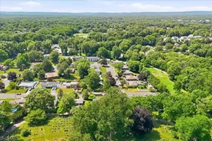 160 Hayes Ave, Clark Township, NJ 07066 - Photo 6