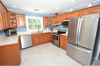 567 Foothill Rd, Bridgewater, NJ 08807 - Photo 16