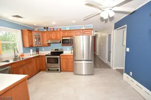 567 Foothill Rd, Bridgewater, NJ 08807 - Photo 18