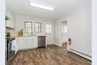 81A Alexander Ave #1, Montclair, NJ 07043 - Photo 6