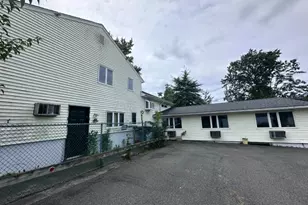 6 Grand St, Clark Township, NJ 07066 - Photo 4