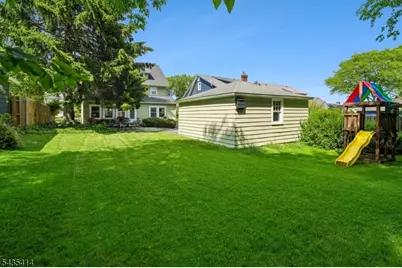 120 Buckingham Rd, Montclair, NJ 07043 - Photo 34