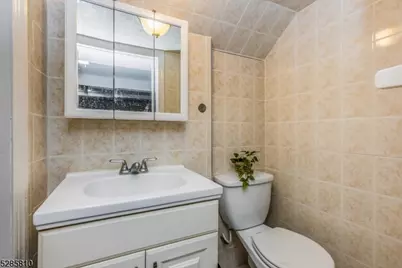33 Linden Ave, Montclair, NJ 07042 - Photo 22