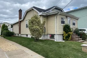 258 Randolph St, Carteret, NJ 07008 - Photo 6