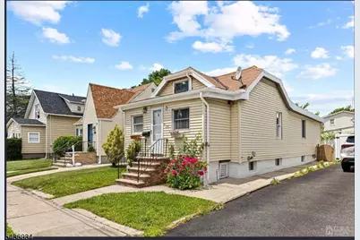 258 Randolph St, Carteret, NJ 07008 - Photo 2