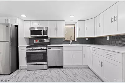 258 Randolph St, Carteret, NJ 07008 - Photo 8