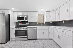 258 Randolph St, Carteret, NJ 07008 - Photo 8