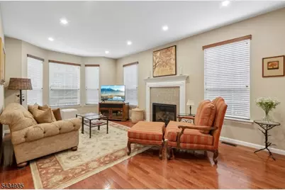 49 Buckingham Ct, Randolph Township, NJ 07869 - Photo 6