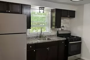 929 Warren St, Roselle, NJ 07203 - Photo 8