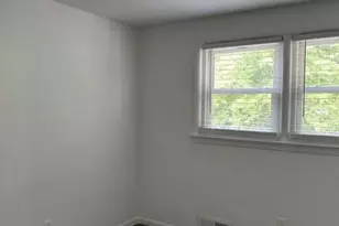 929 Warren St, Roselle, NJ 07203 - Photo 32