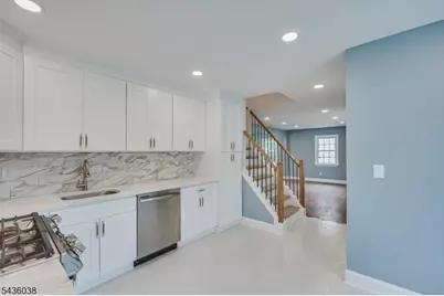 311 W 3rd Ave, Roselle, NJ 07203 - Photo 2