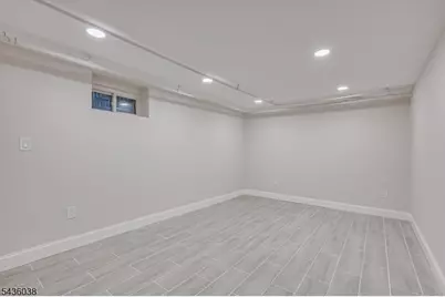 311 W 3rd Ave, Roselle, NJ 07203 - Photo 34