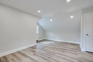 311 W 3rd Ave, Roselle, NJ 07203 - Photo 16
