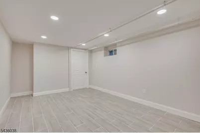 311 W 3rd Ave, Roselle, NJ 07203 - Photo 28