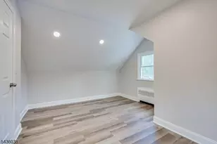 311 W 3rd Ave, Roselle, NJ 07203 - Photo 30