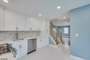 311 W 3rd Ave, Roselle, NJ 07203 - Photo 10