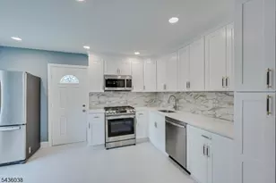 311 W 3rd Ave, Roselle, NJ 07203 - Photo 8