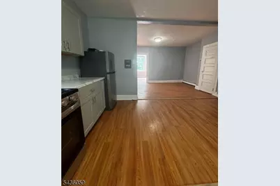 830 S 16th St #3, Newark, NJ 07108 - Photo 10