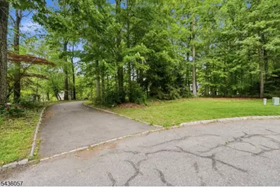 4 Meadow Oak Dr, Frelinghuysen Township, NJ 07825 - Photo 4