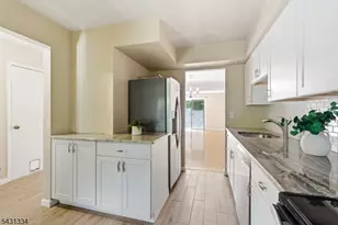 6 Carriage Ln, Sparta Township, NJ 07871 - Photo 8