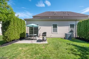 21 Sylvia St, Lopatcong Township, NJ 08865 - Photo 26