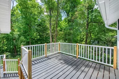 8 Shawondasee Rd, Vernon, NJ 07422 - Photo 32