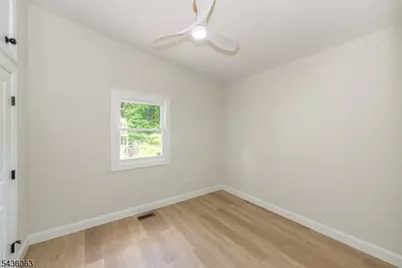 8 Shawondasee Rd, Vernon, NJ 07422 - Photo 28