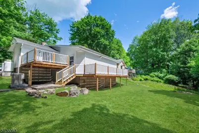 8 Shawondasee Rd, Vernon, NJ 07422 - Photo 38