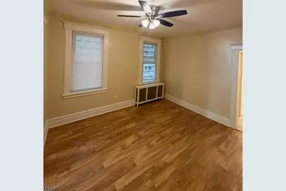 816 S 16th St, Newark, NJ 07108 - Photo 14