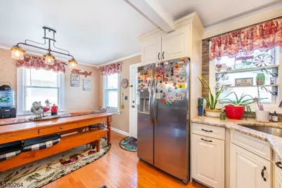 41 Frederick Ave, Hawthorne, NJ 07506 - Photo 18