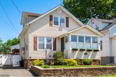 41 Frederick Ave, Hawthorne, NJ 07506 - Photo 2